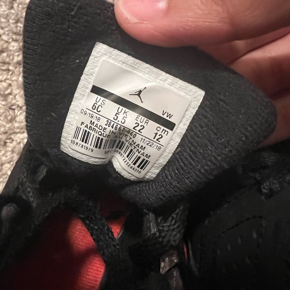 Toddler Jordan Size 6C - Picture 5 of 6